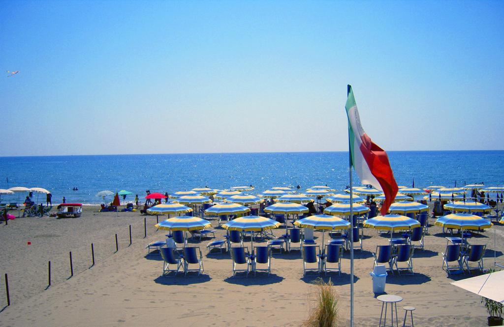 Villa Del Sole Terracina Luaran gambar