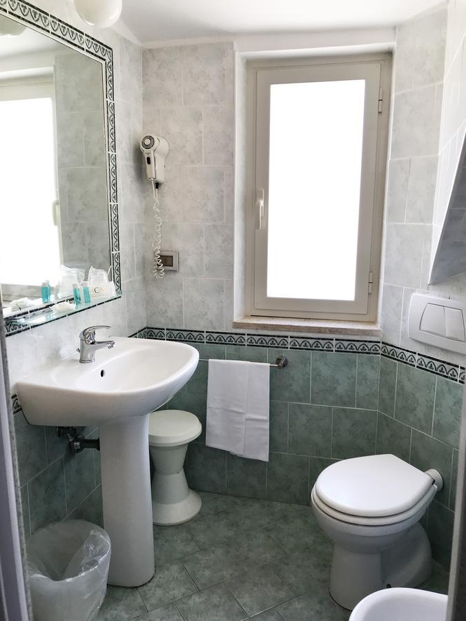 Villa Del Sole Terracina Luaran gambar