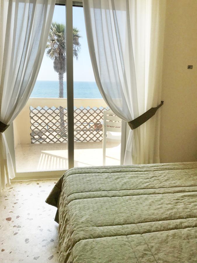 Villa Del Sole Terracina Luaran gambar
