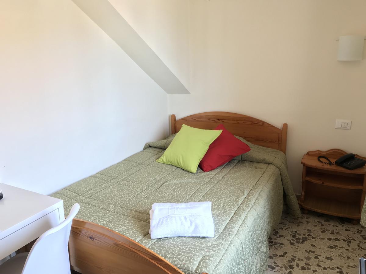 Villa Del Sole Terracina Luaran gambar