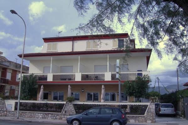 Villa Del Sole Terracina Luaran gambar